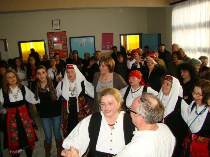 Bozicno okupljanje - FRAMA 2011_1