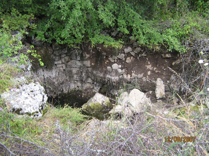 Naše znamenitosti - bunar iznad sela_1